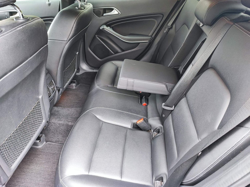 MERCEDES-BENZ GLA CLASS