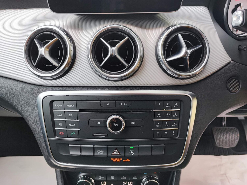 MERCEDES-BENZ GLA CLASS