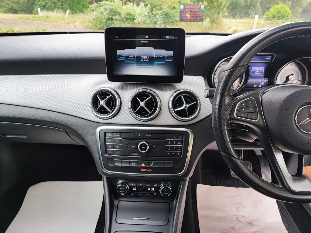 MERCEDES-BENZ GLA CLASS