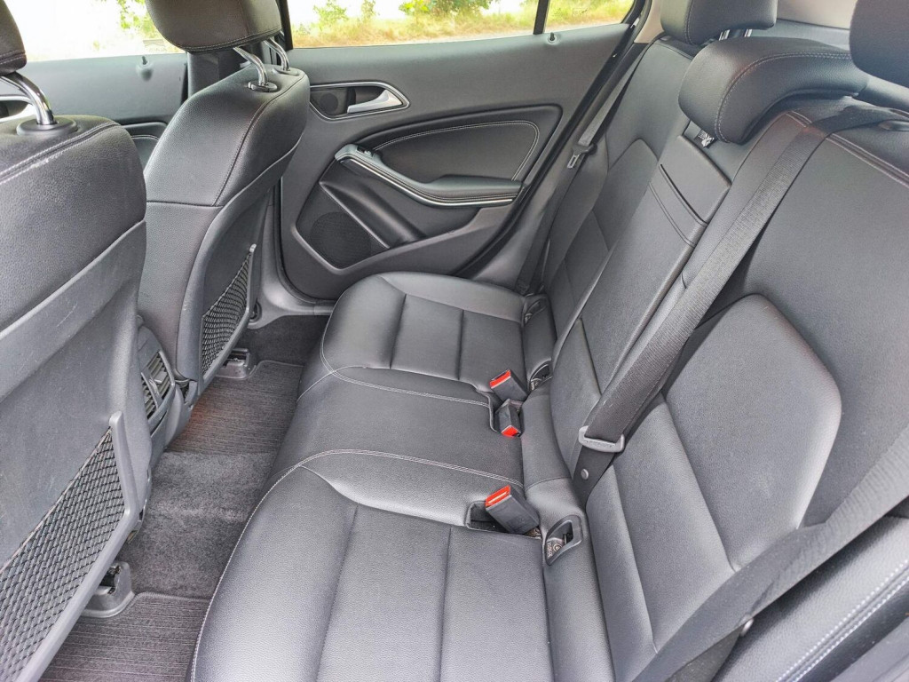 MERCEDES-BENZ GLA CLASS