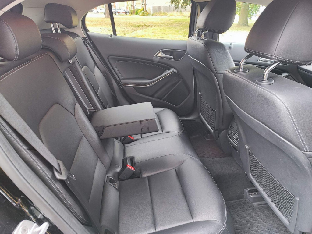 MERCEDES-BENZ GLA CLASS