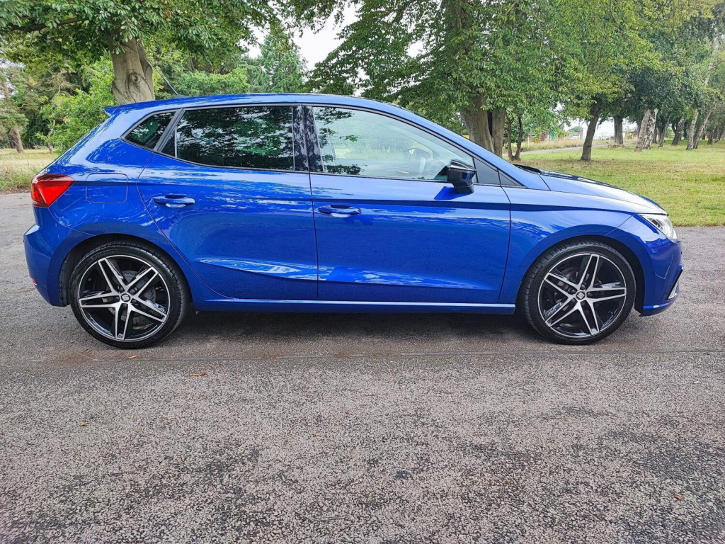 SEAT IBIZA