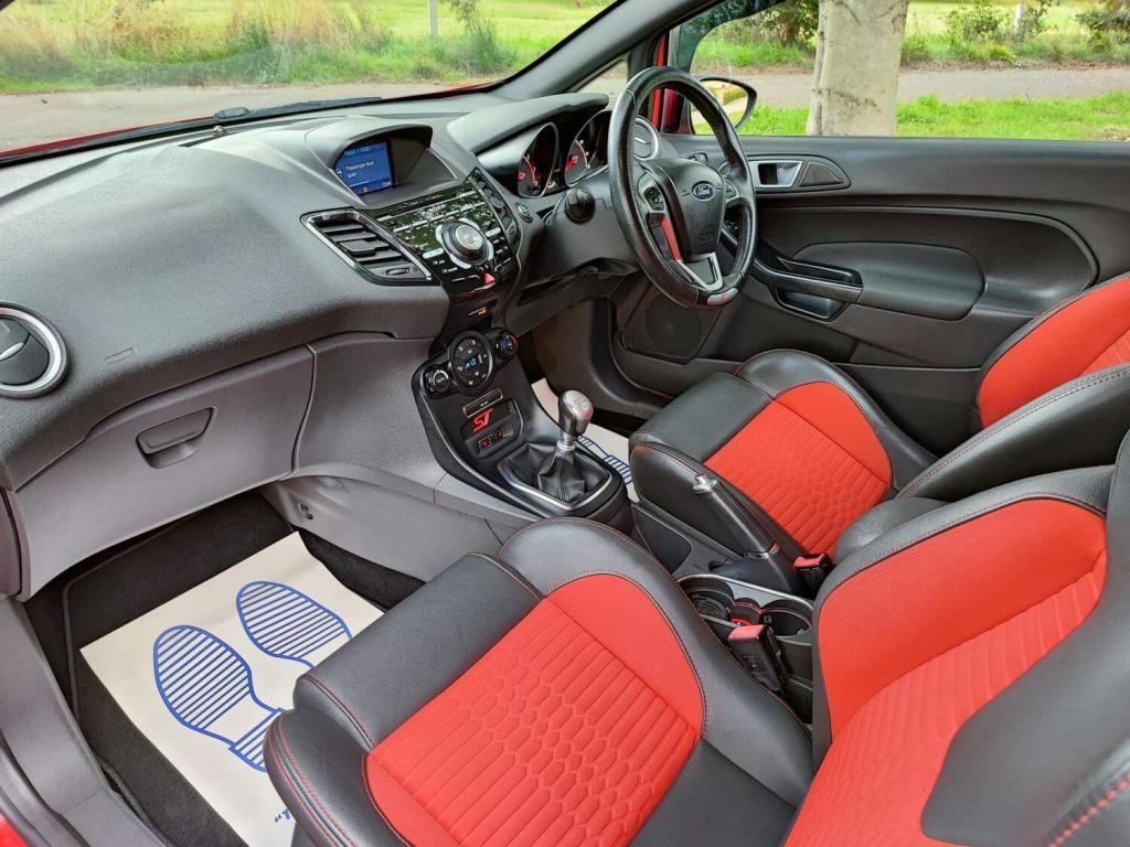 FORD FIESTA