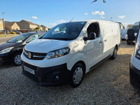 VAUXHALL VIVARO