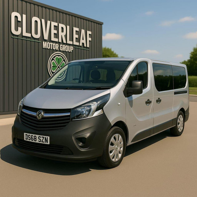VAUXHALL VIVARO