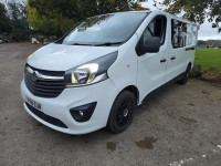 VAUXHALL VIVARO