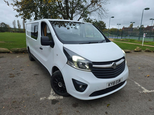 VAUXHALL VIVARO