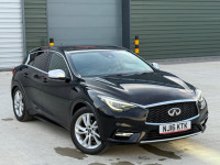 INFINITI Q30