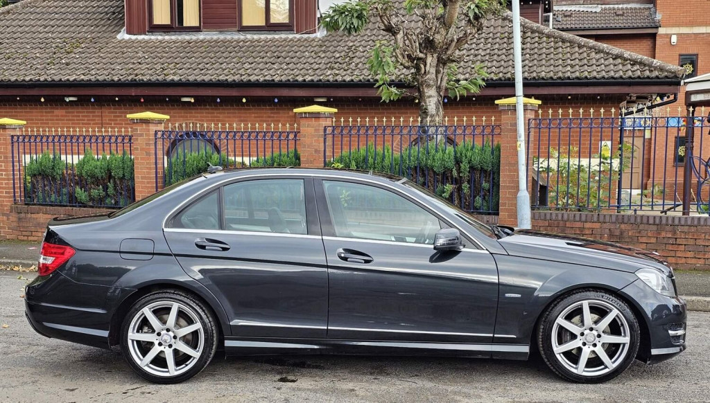 MERCEDES-BENZ C CLASS