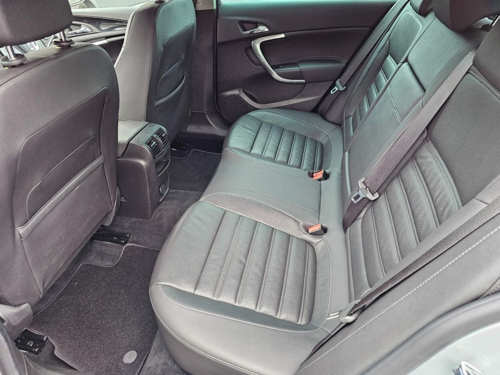 VAUXHALL INSIGNIA