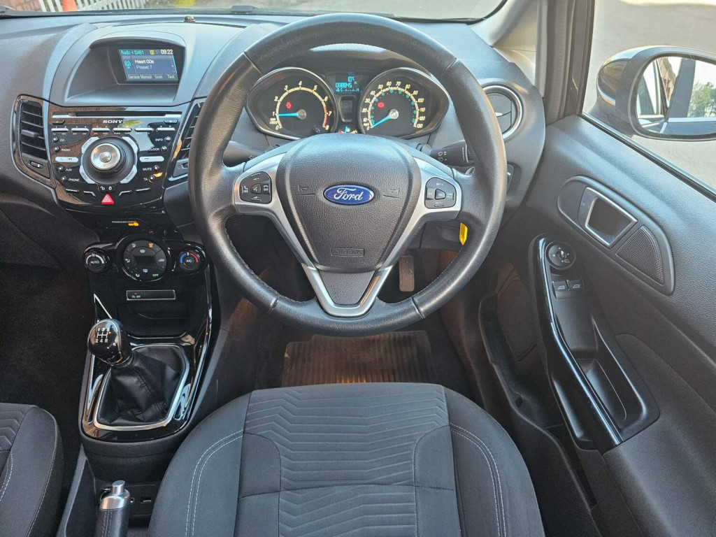 FORD FIESTA