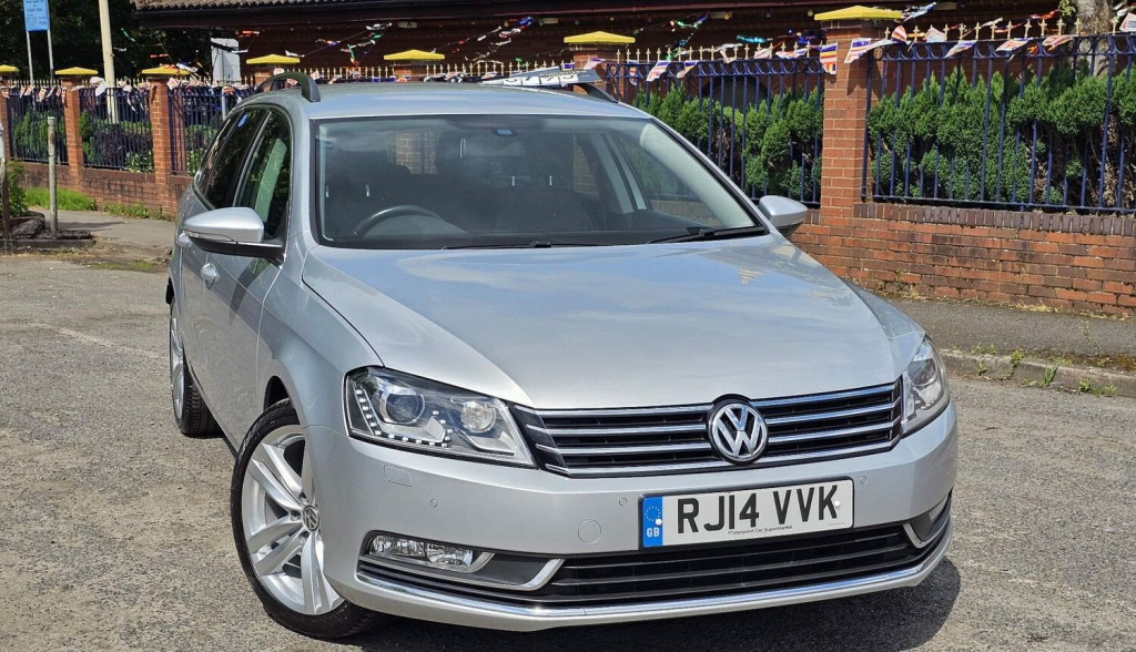 VOLKSWAGEN PASSAT