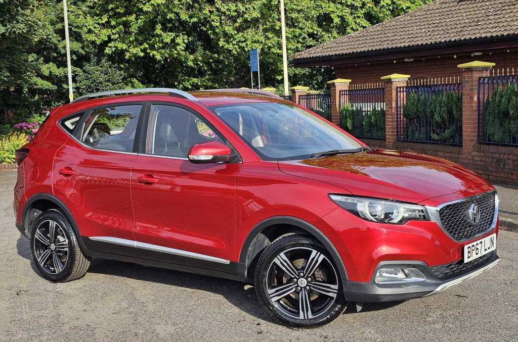 MG ZS