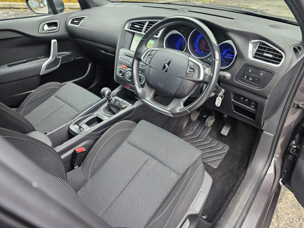 DS AUTOMOBILES DS 4