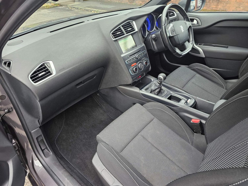 DS AUTOMOBILES DS 4