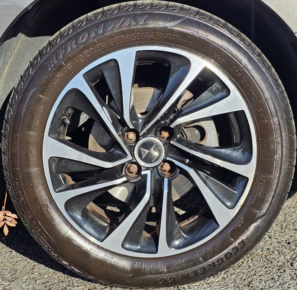 DS AUTOMOBILES DS 4