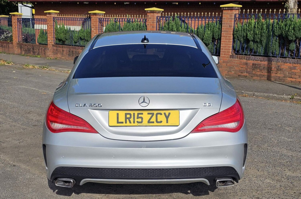 MERCEDES-BENZ CLA