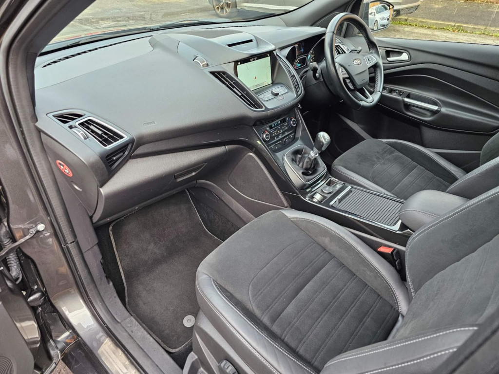 FORD KUGA