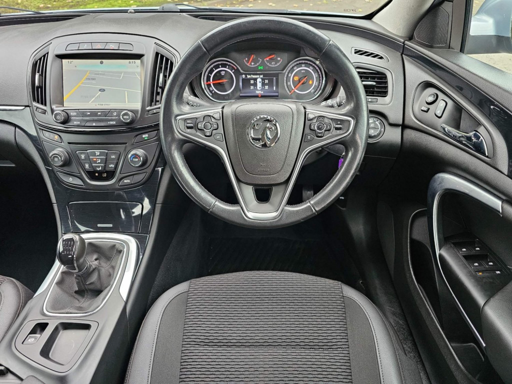 VAUXHALL INSIGNIA