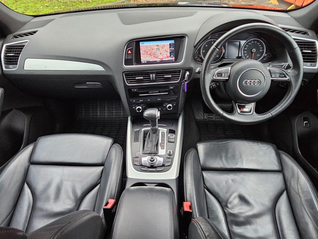 AUDI Q5