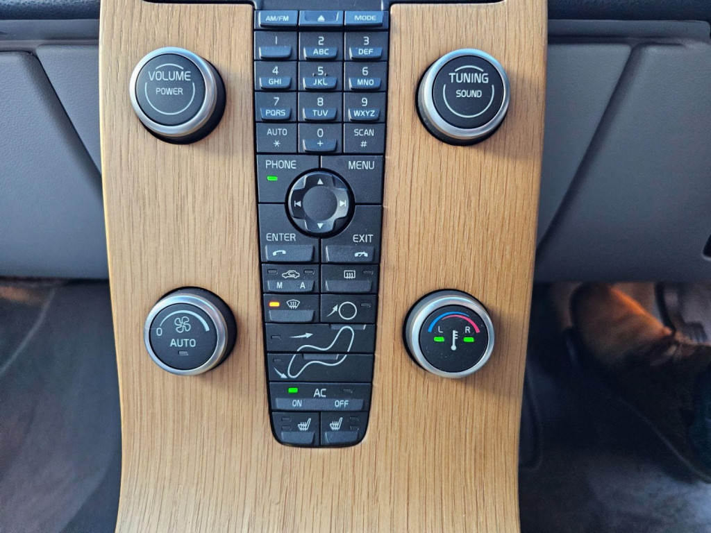VOLVO C70