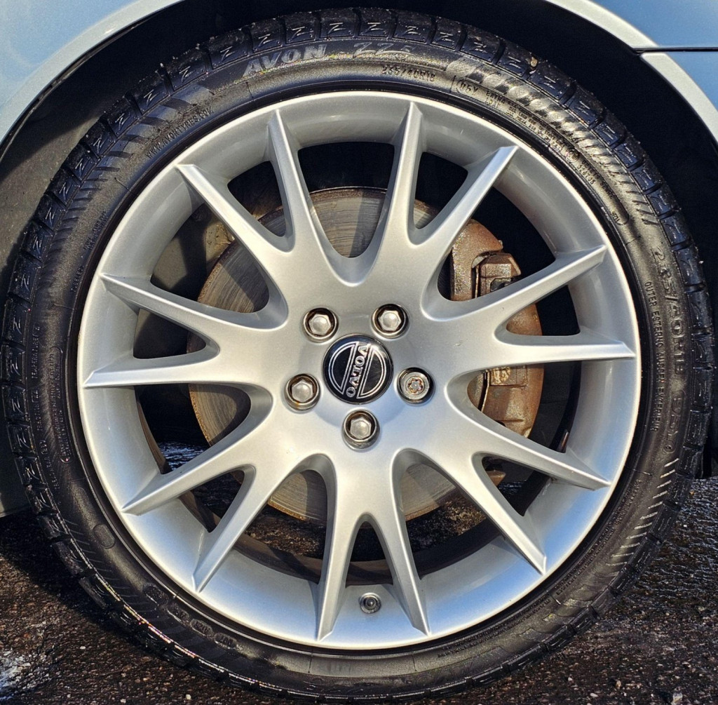 VOLVO C70