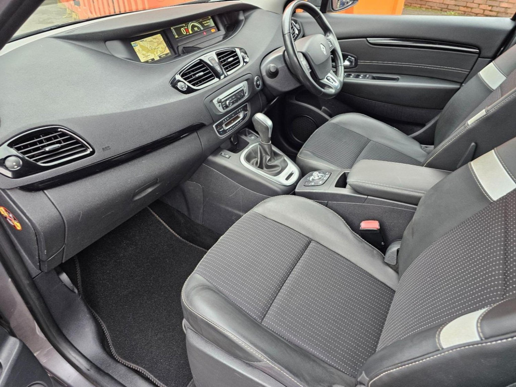 RENAULT SCENIC