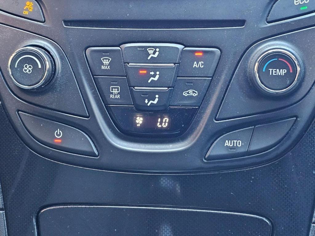 VAUXHALL INSIGNIA