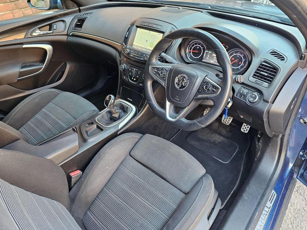 VAUXHALL INSIGNIA