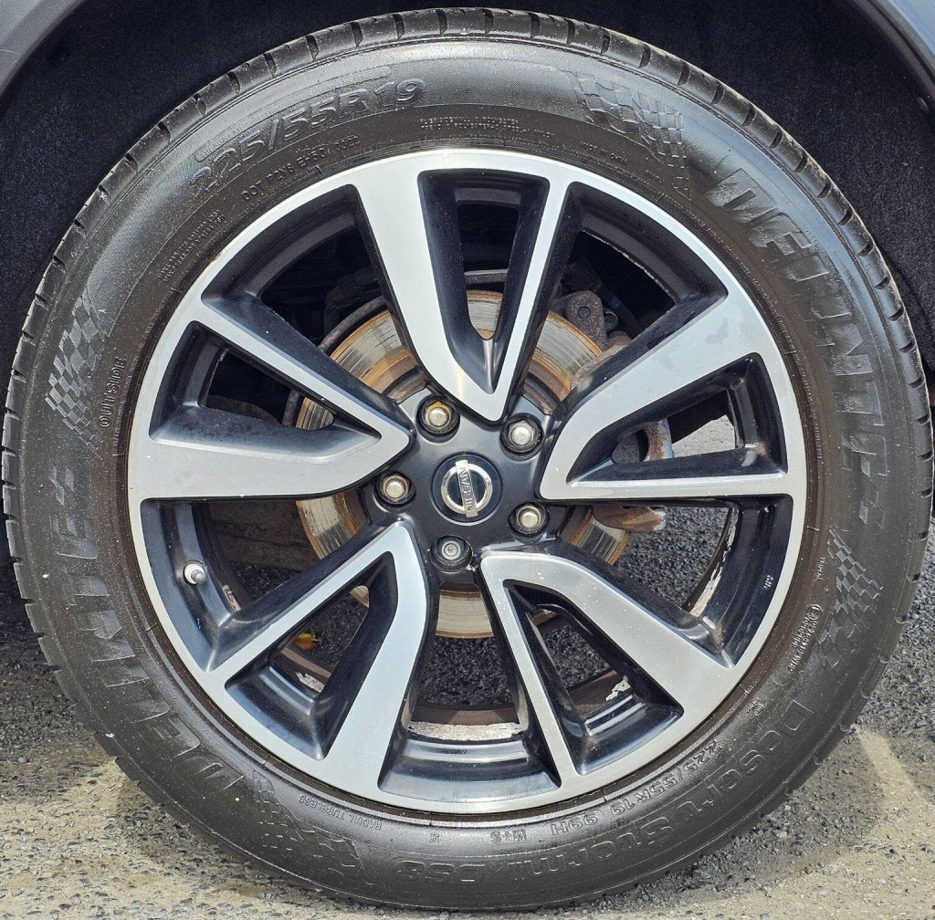 NISSAN X-TRAIL