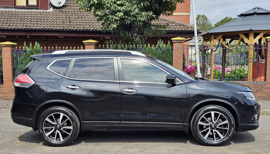 NISSAN X-TRAIL