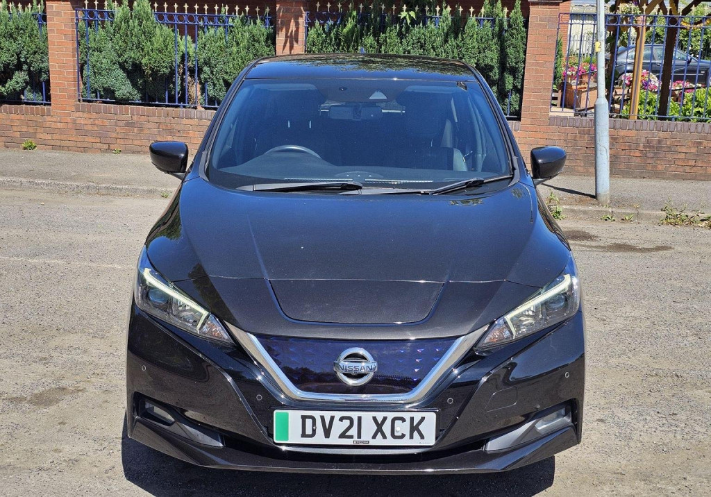 NISSAN LEAF