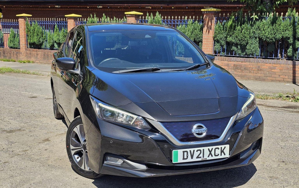 NISSAN LEAF