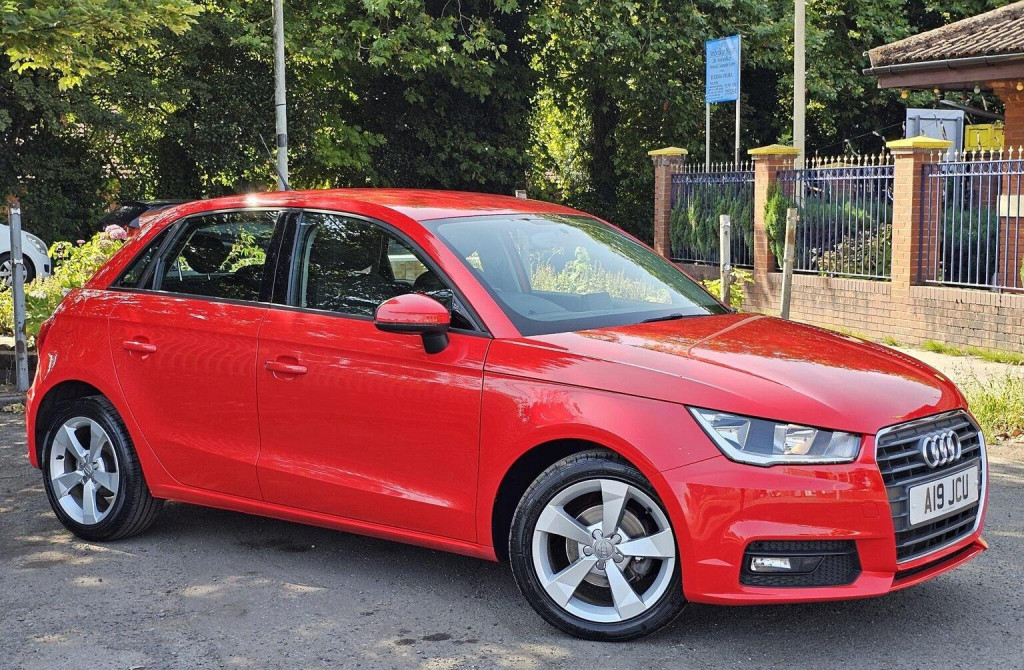 AUDI A1