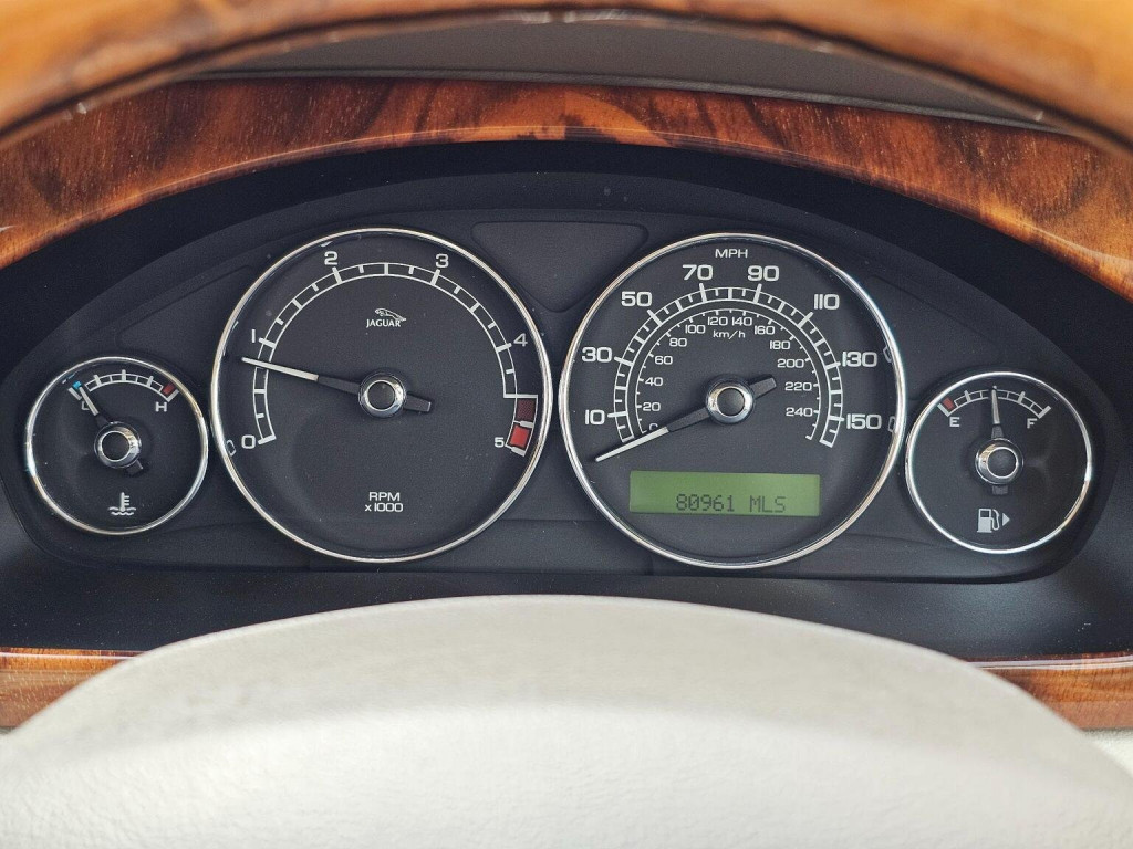 JAGUAR X-TYPE