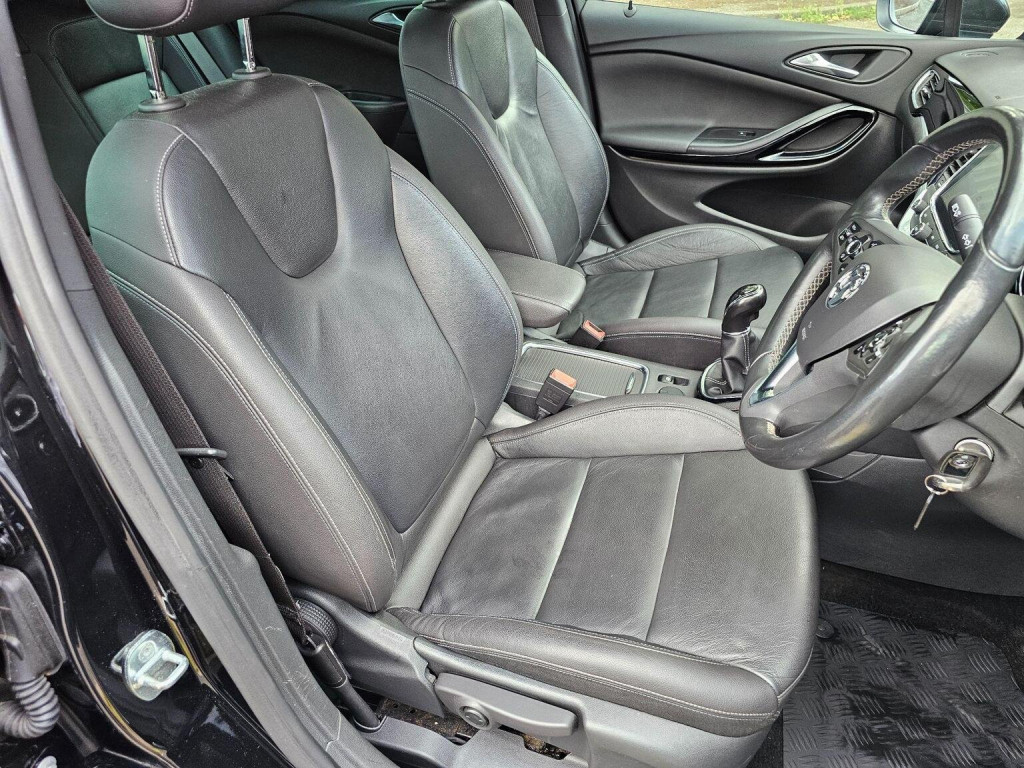 VAUXHALL ASTRA