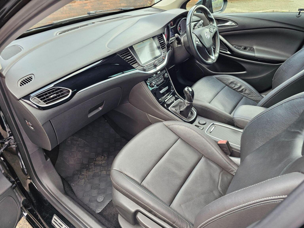 VAUXHALL ASTRA