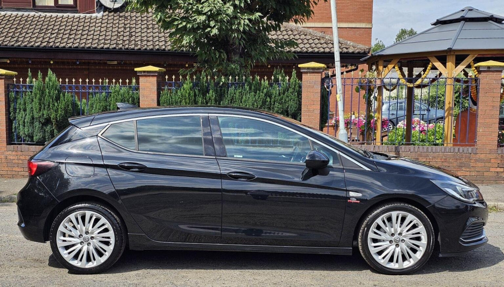 VAUXHALL ASTRA