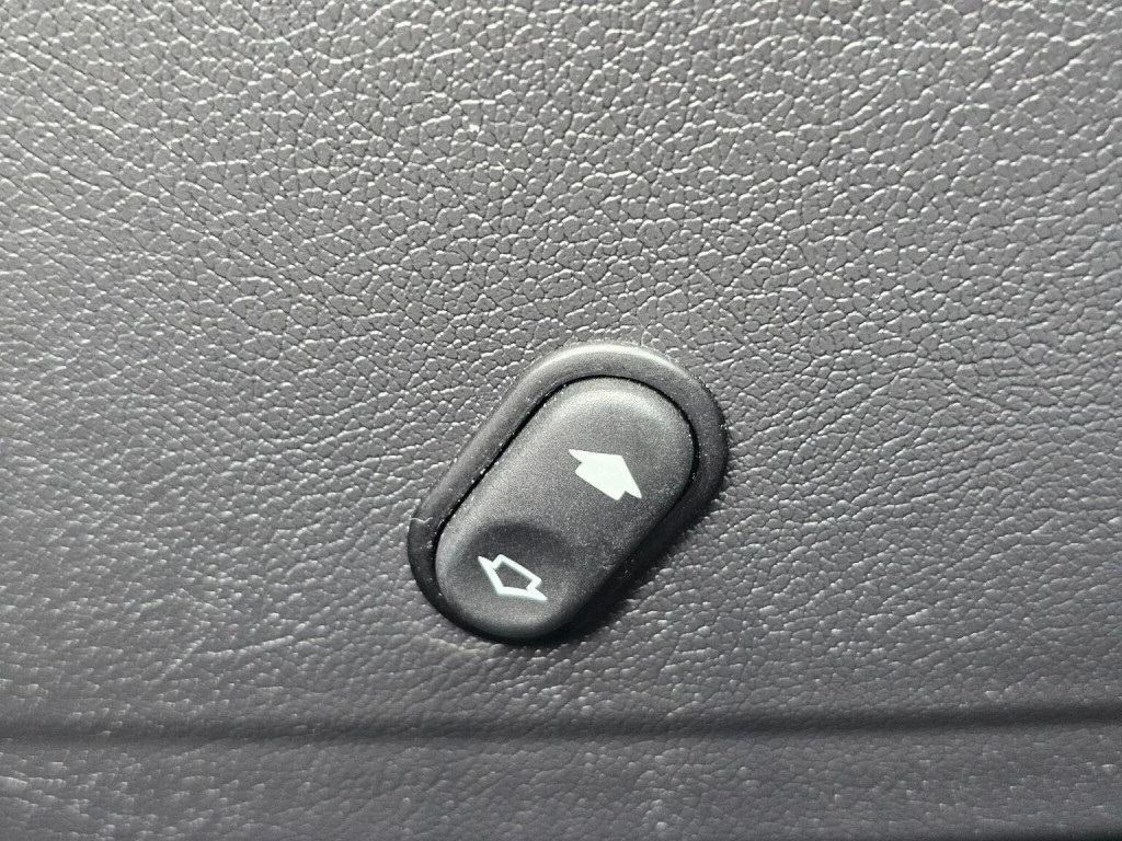 JAGUAR X-TYPE