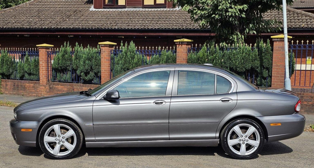 JAGUAR X-TYPE