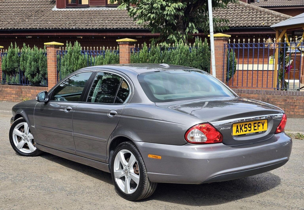 JAGUAR X-TYPE