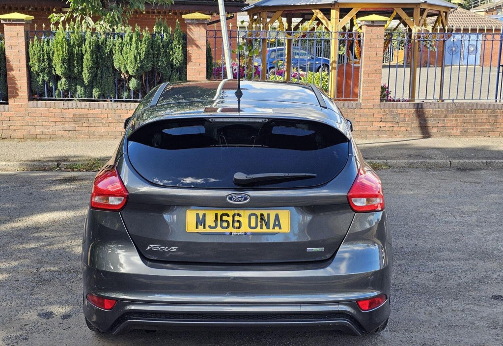 FORD FOCUS