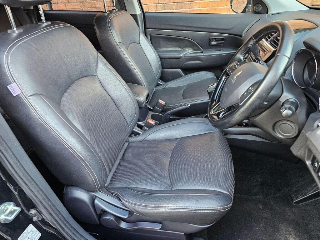 MITSUBISHI ASX