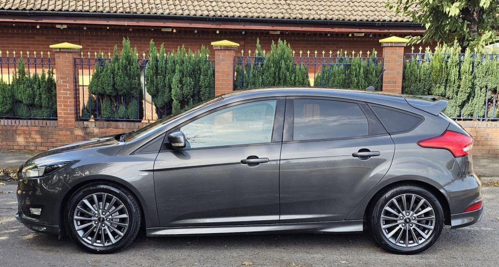 FORD FOCUS