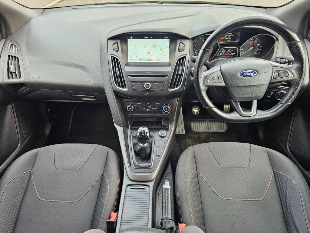 FORD FOCUS