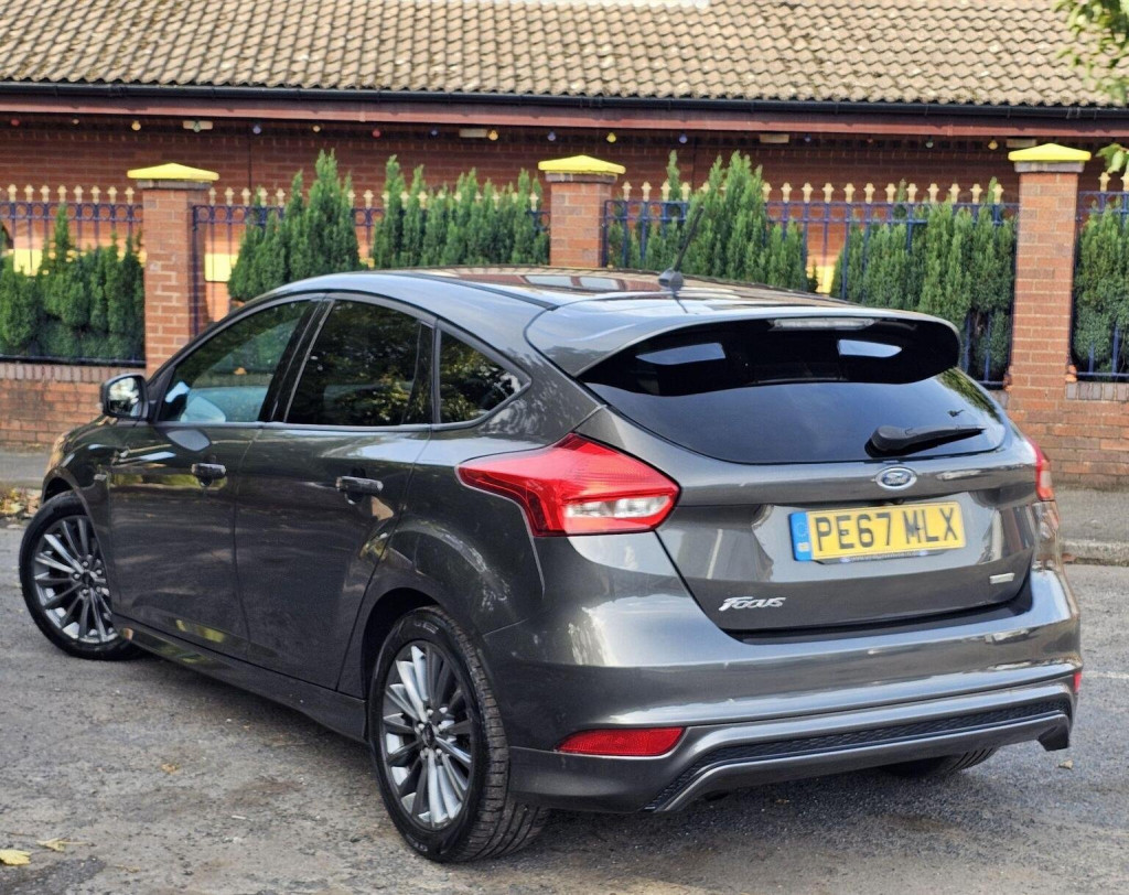 FORD FOCUS