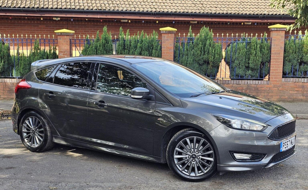 FORD FOCUS
