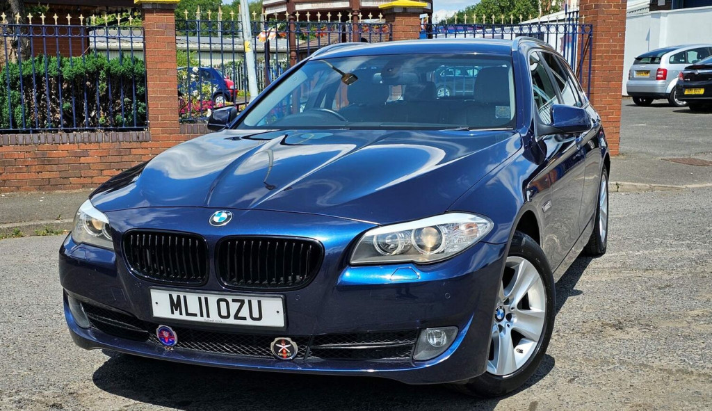 BMW 5 SERIES