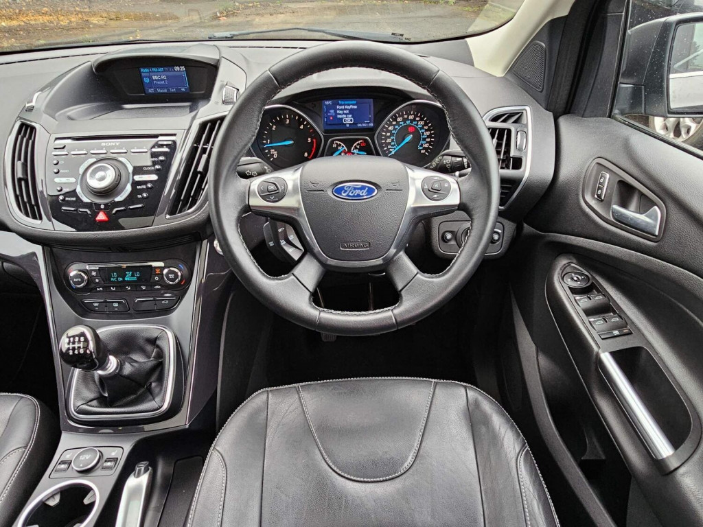 FORD KUGA