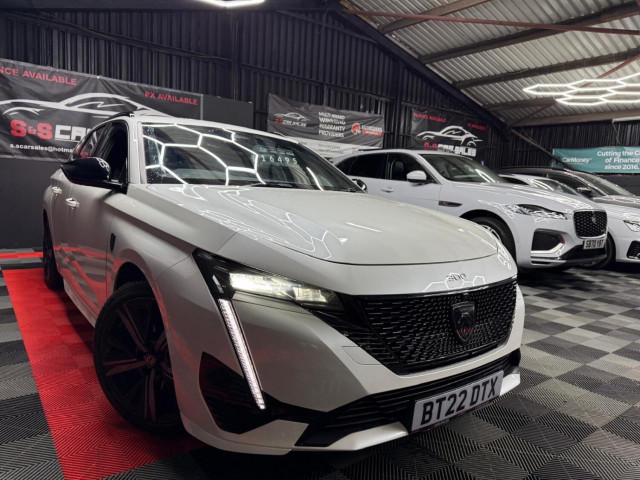 PEUGEOT 308 1.6 12.4kWh GT Premium